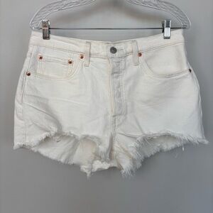 Levi’s 501 Cream Jean Shorts Size 31